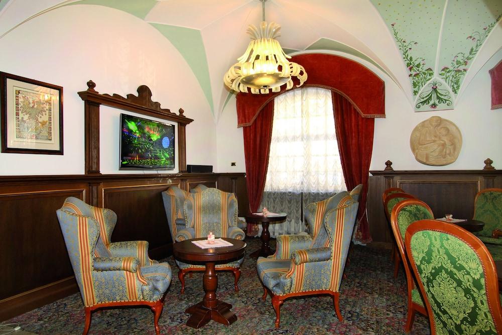 Dolomiti Schloss Hotel 4*