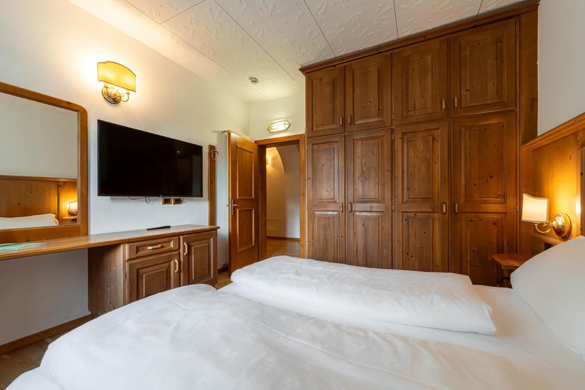 Dolomiti Schloss 4*