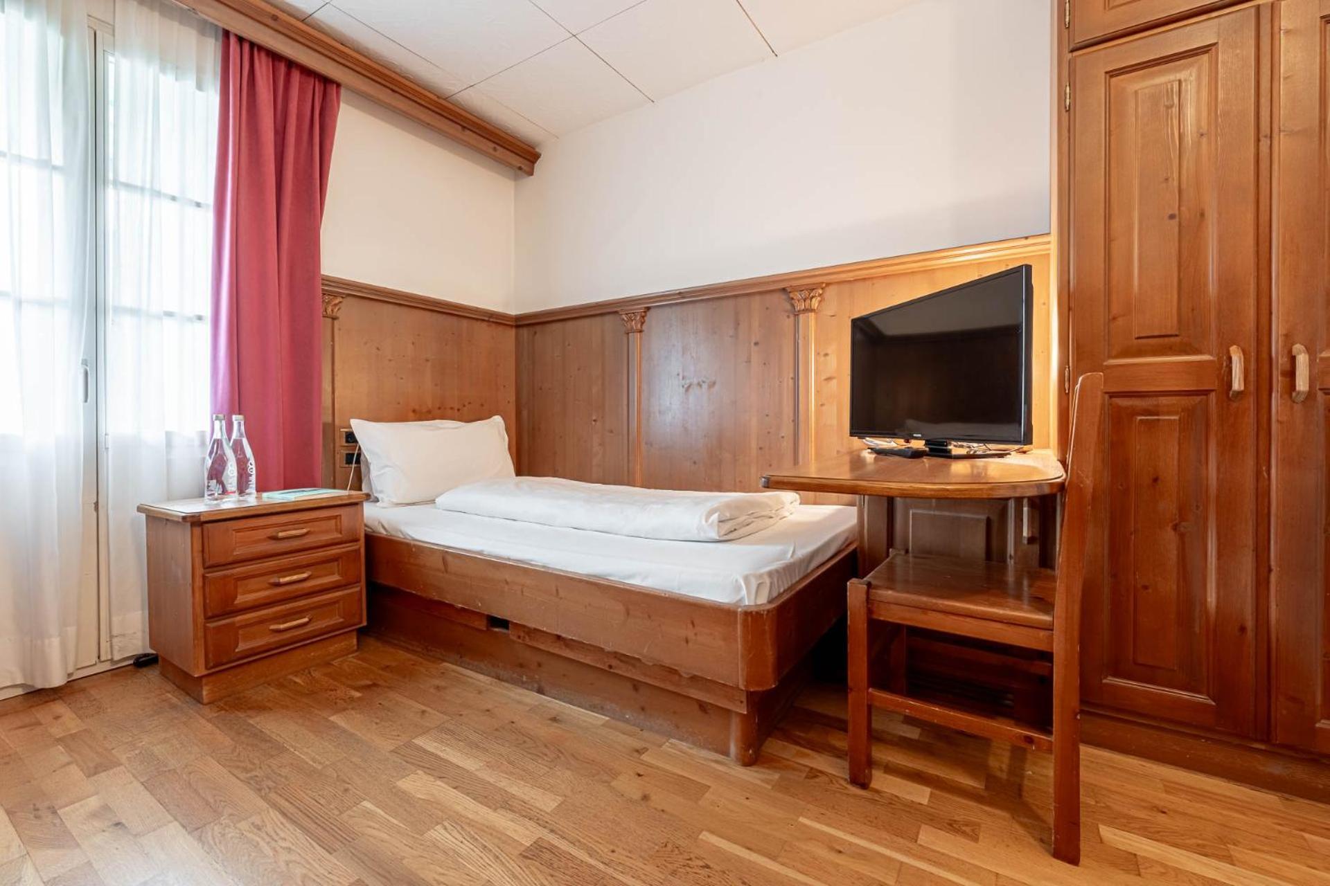 Hotel Dolomiti Schloss 4*