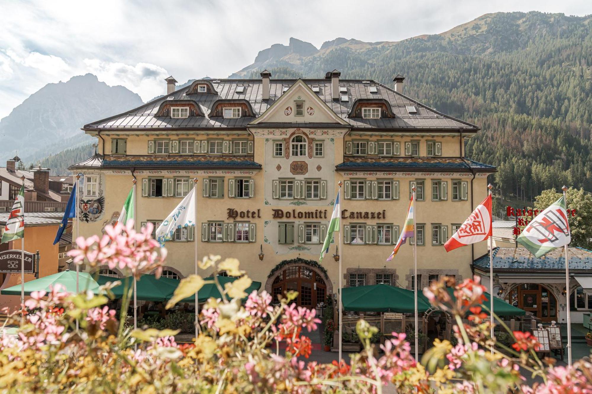 Hotel Dolomiti Schloss