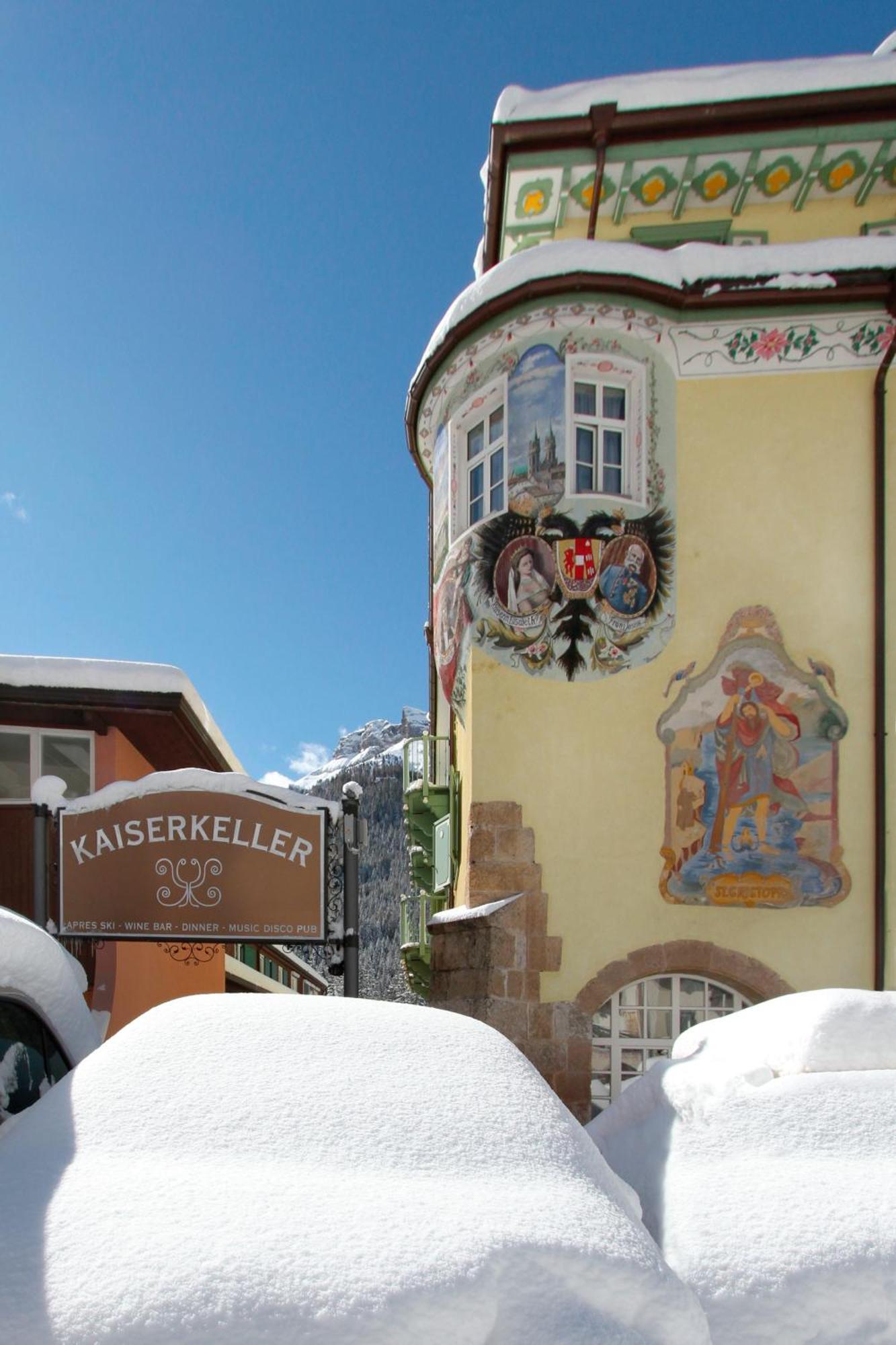Dolomiti Schloss 4*