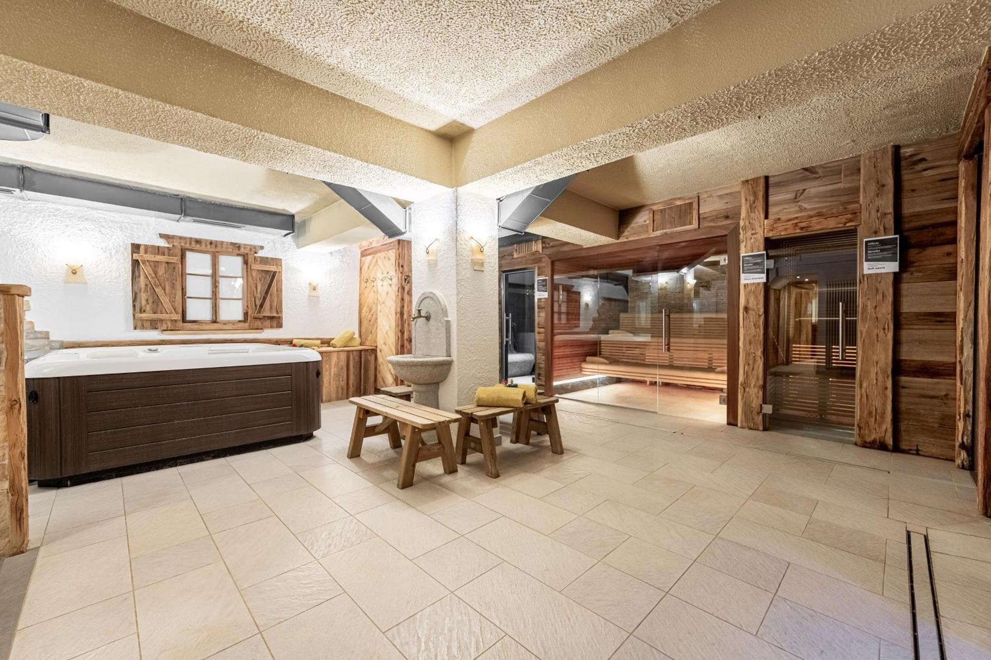 Dolomiti Schloss Hotel 4*